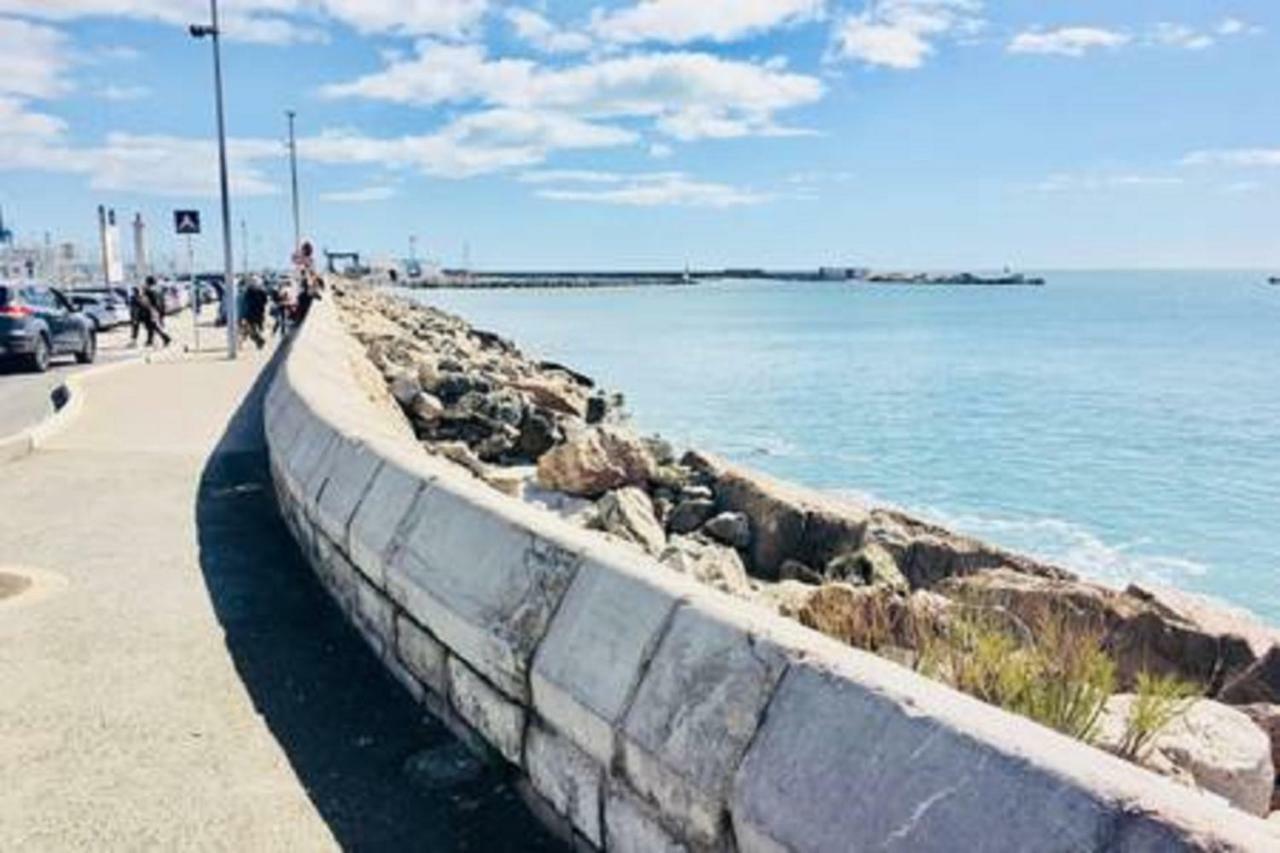 MAGNIFIQUE APPART 102 m2 ART/DÉCO AU BORD DE L'EAU Sète Exterior foto